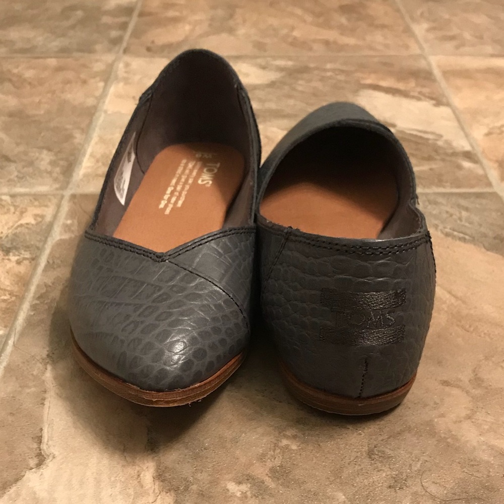 Tom’s Jutti Flats Sz. 6